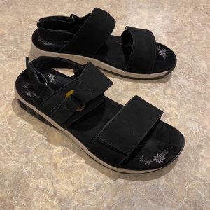 Therafit Black Suede Strappy Sandals Size 38